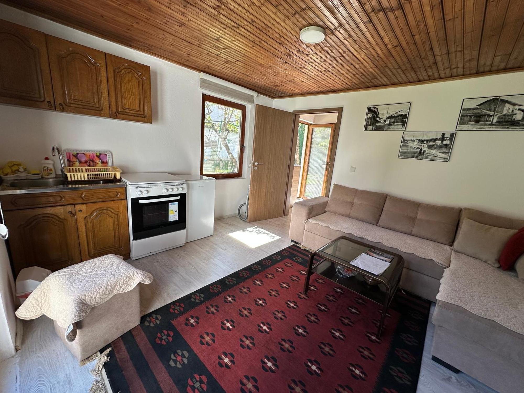 Garden Guesthouse Gjakova Εξωτερικό φωτογραφία