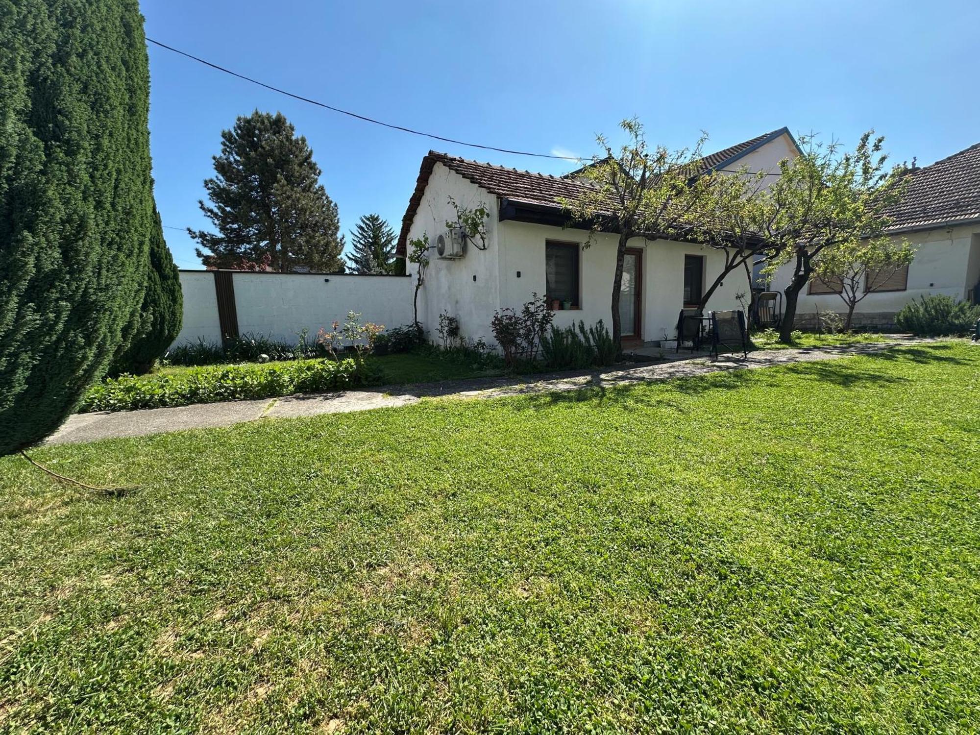 Garden Guesthouse Gjakova Εξωτερικό φωτογραφία